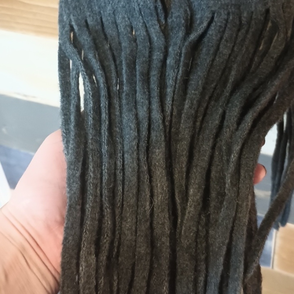 Lucky Brand Fringe Scarf Grey NWT - Picture 6 of 6